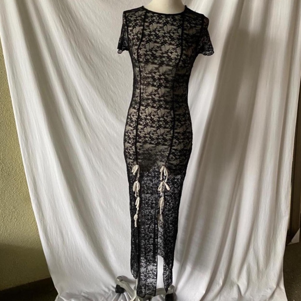 Vintage Lace Bodycon Maxi Dress